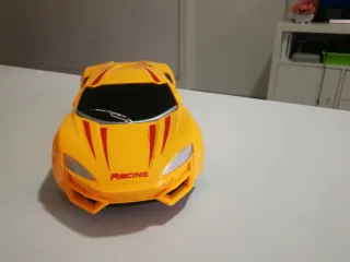 Coche de juguete amarillo Racing