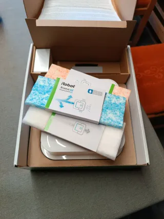 iRobot Braava Jet 240 Robot Mopa