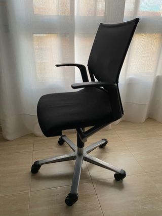 2 Sillas de oficina ergonómicas negras