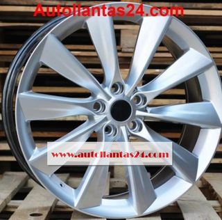 677 Juego 4 llantas para tesla