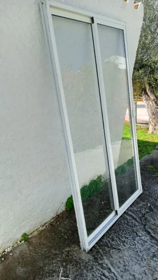 Puerta balconera aluminio corredera