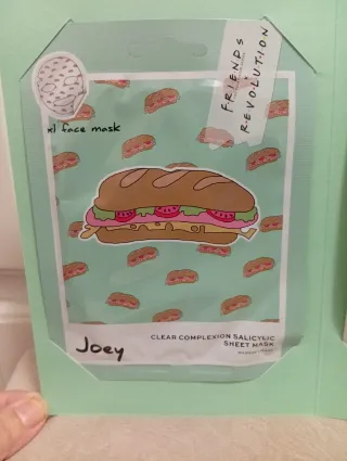 Pack de mascarillas Friends x Revolution