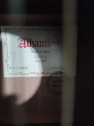 Alhambra 4P Zurda Electrificada Guitarra Clásica