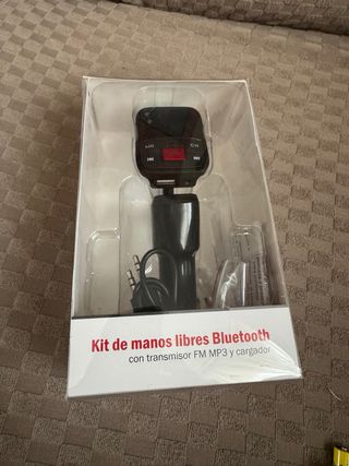 Reproductor BT-MP3 vía FM para coche