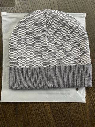 Cappello Louis Vuitton Grigio Bianco