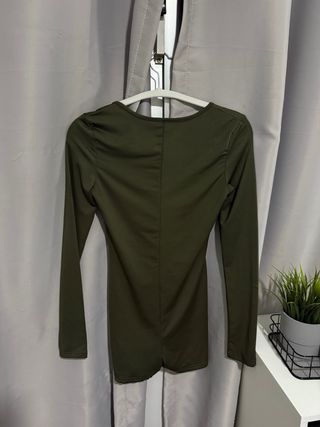 Mono verde manga larga cremallera