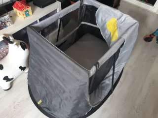 Cuna de viaje Aeromoov