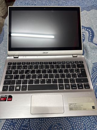 Portátil Acer Aspire V5-122P