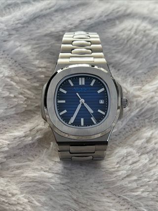 Reloj de pulsera plateado para hombre