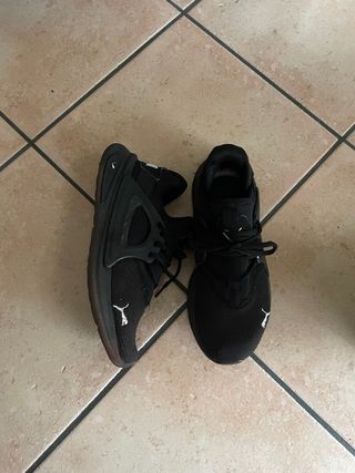 Scarpe Puma nere