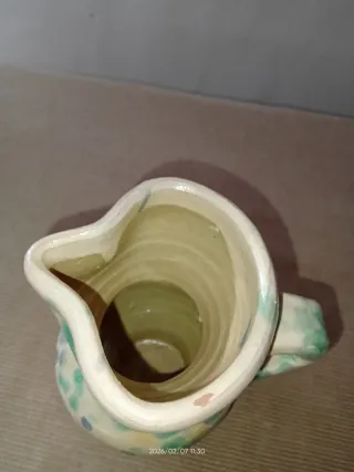 Piccola brocca in terracotta smaltata