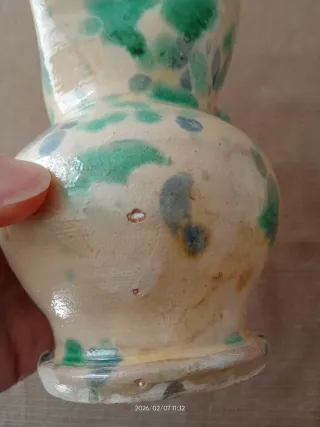 Piccola brocca in terracotta smaltata