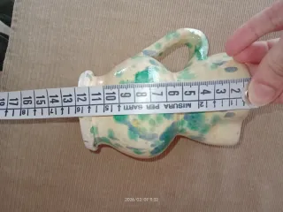 Piccola brocca in terracotta smaltata