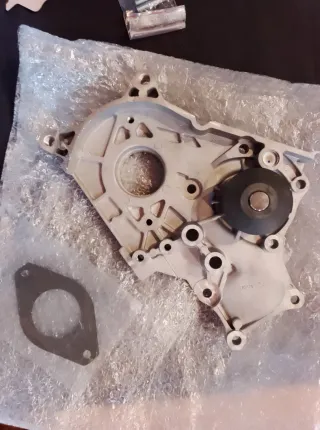 Bomba Agua Toyota Corolla E12 SKF