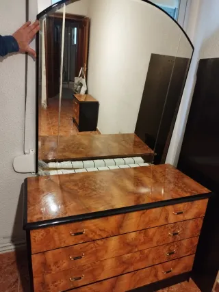 Cómoda Vintage Madera y Negro