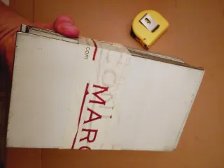 Piastre color argento MARCONI per muro, lato casa