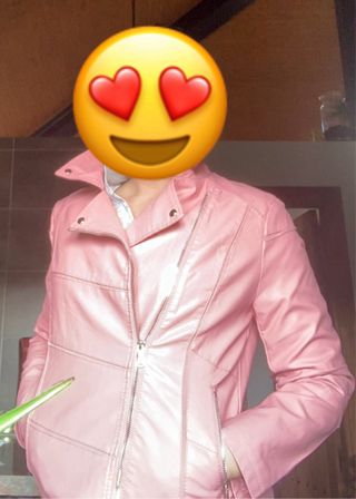 Chaqueta de cuero rosa
