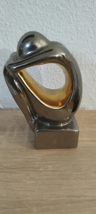 Escultura de porcelana Galos