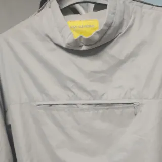 Cortavientos Xalye Subversive gris