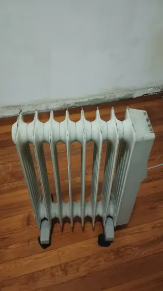 Radiador de aceite Ufesa Beige/Gris