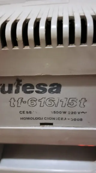 Radiador de aceite Ufesa Beige/Gris