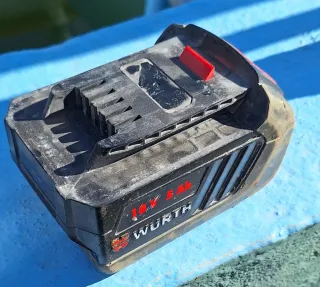 Cargador Wurth M-CUBE 18V + Batería 18v 5.0Ah