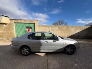 Nissan Primera 2001