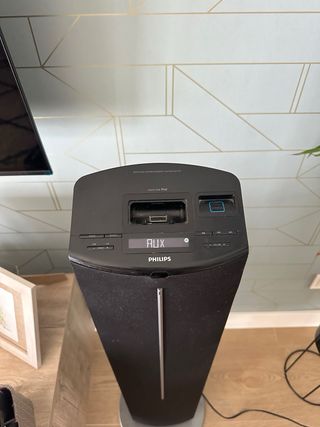 Torre de Sonido Philips Negra