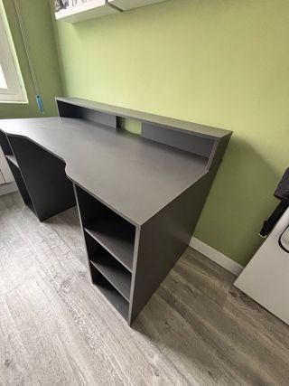 Scrivania da gioco grigia