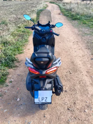 Yamaha XMAX 300 Scooter