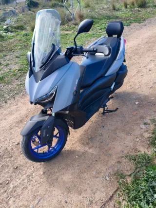 Yamaha XMAX 300 Scooter