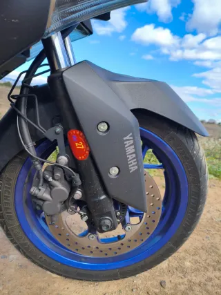 Yamaha XMAX 300 Scooter