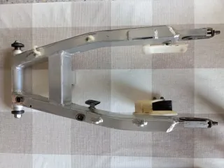 Basculante Honda CRM 125