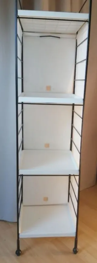 Estantería IKEA Negra y Blanca