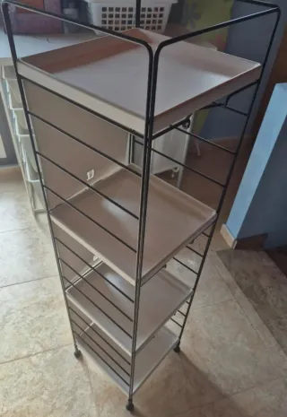 Estantería IKEA Negra y Blanca