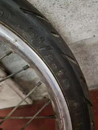 Rueda Mobylette 16 con radios