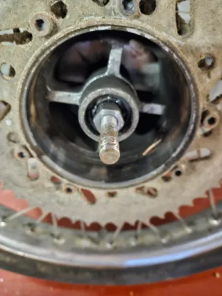 Rueda Mobylette 16 con radios