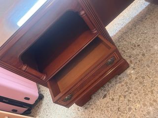 Scrivania in legno massello classica
