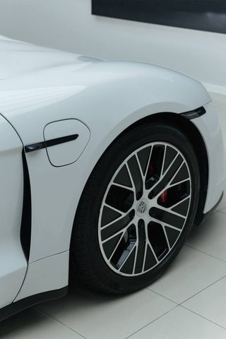Porsche Taycan 4S