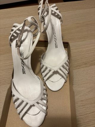 Sandalias tacón HELIO BERHANYER blancas