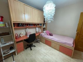 Dormitorio juvenil madera haya. Regalo colchón.