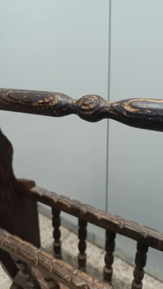 Revistero de madera rústico