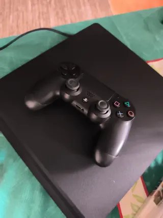 PS4 Slim Negra y mando12