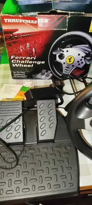 Volante Thrustmaster Ferrari Challenge PC PS3
