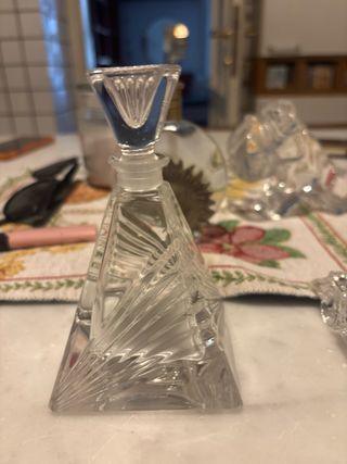 Bottiglia in cristallo al piombo fatta a mano