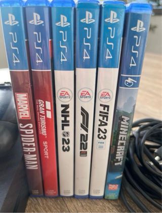 PS4 + 6 juegos + 2 mandos