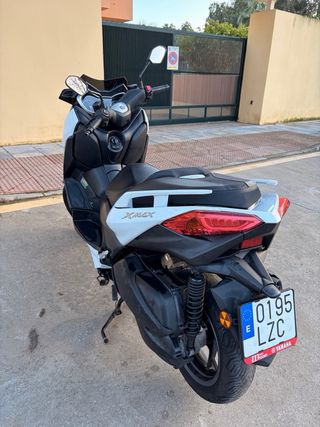 Yamaha Xmax 300cc 2022