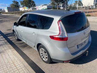 Renault Grand Scenic 2013