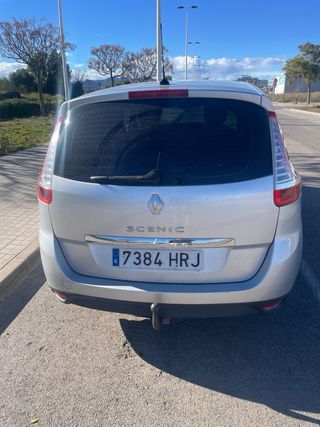 Renault Grand Scenic 2013