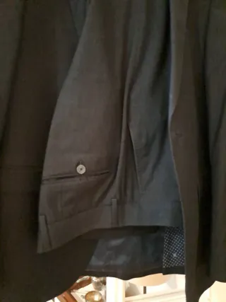 Traje de vestir Alvaro Moreno azul marino.